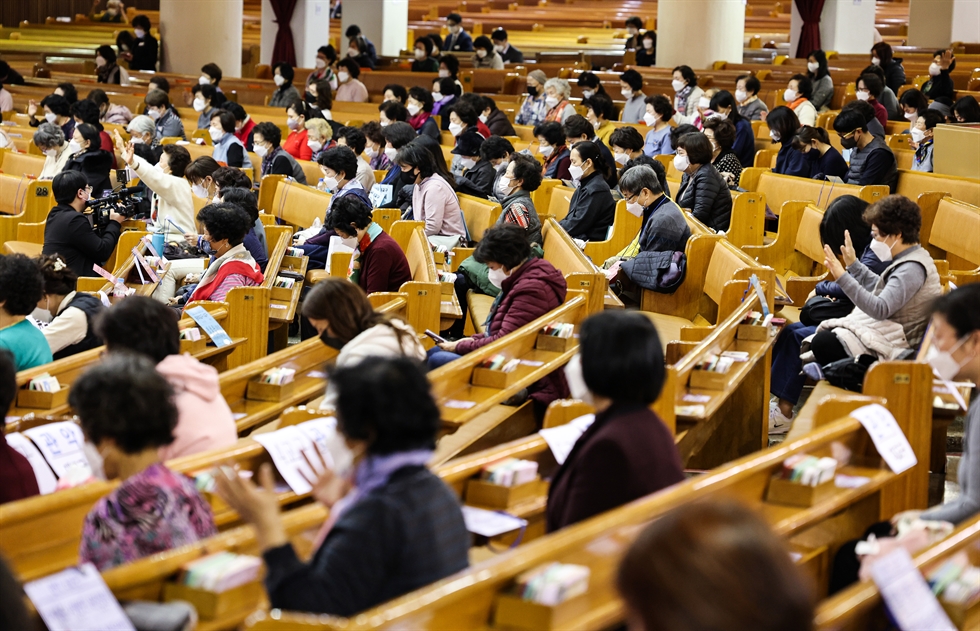 Kỳ thi quan trọng nhất với người Hàn Quốc chính thức diễn ra: Cả nước cùng tập trung hỗ trợ, hàng không cũng phải nhường ưu tiên-8