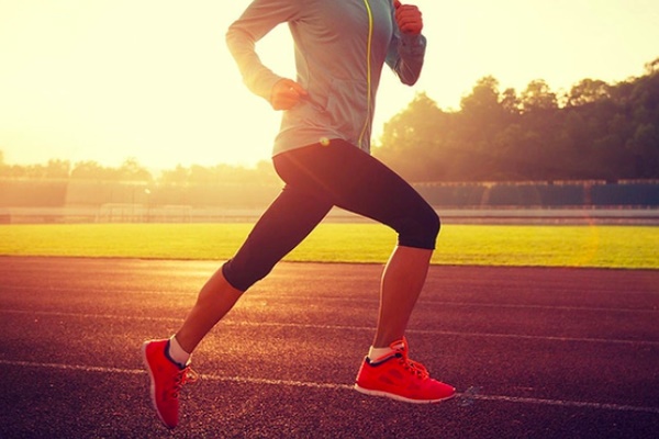 Đi bộ sau bữa tối rất tốt nhưng nếu làm thêm 3 việc nhỏ thì hiệu quả sẽ tăng gấp bội-1