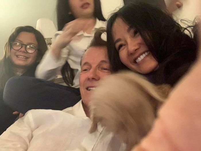 Diva Hồng Nhung tìm lại hạnh phúc sau ly hôn chồng Tây thế nào?-12