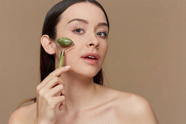 6 mẹo để có gương mặt thon gọn nét nào ra nét đó-1