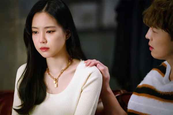 Thấy mẹ chê vợ, chồng đáp một lời khiến vợ rơi nước mắt-2