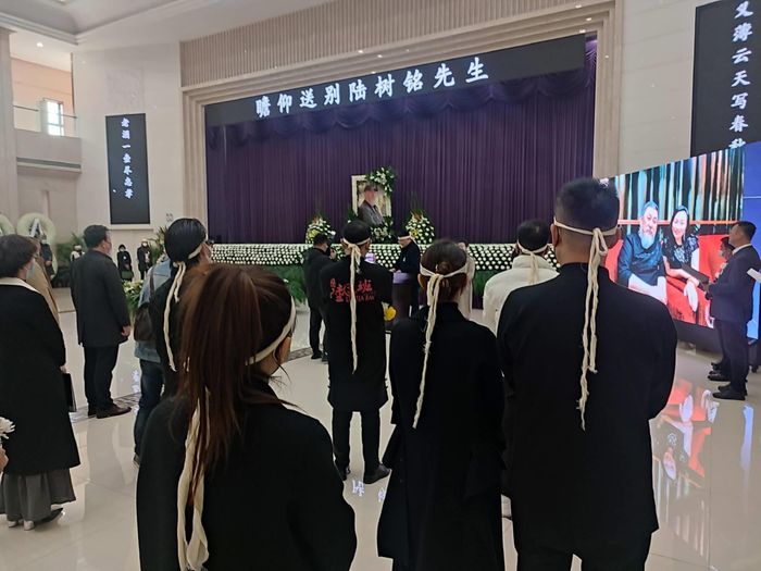 Tranh cãi việc livestream ở tang lễ của Quan Vũ Lục Thụ Minh-3