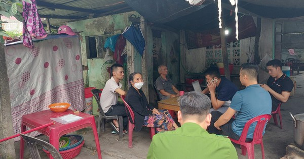 Cán bộ phường nhận lót tay hơn 100 triệu đồng làm sổ đỏ của ông lão mù lòa-1