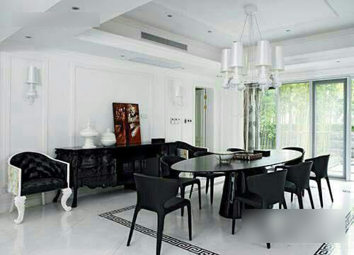 Biệt thự lộng lẫy của Bao Thanh Thiên Lục Nghị: Chính tay vợ thiết kế, cây cối bao quanh hồ nước xanh mướt mắt-2