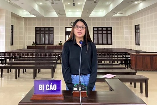 Cô gái lừa bạn góp vốn thầu vé máy bay, chiếm đoạt hơn 3,3 tỷ đồng