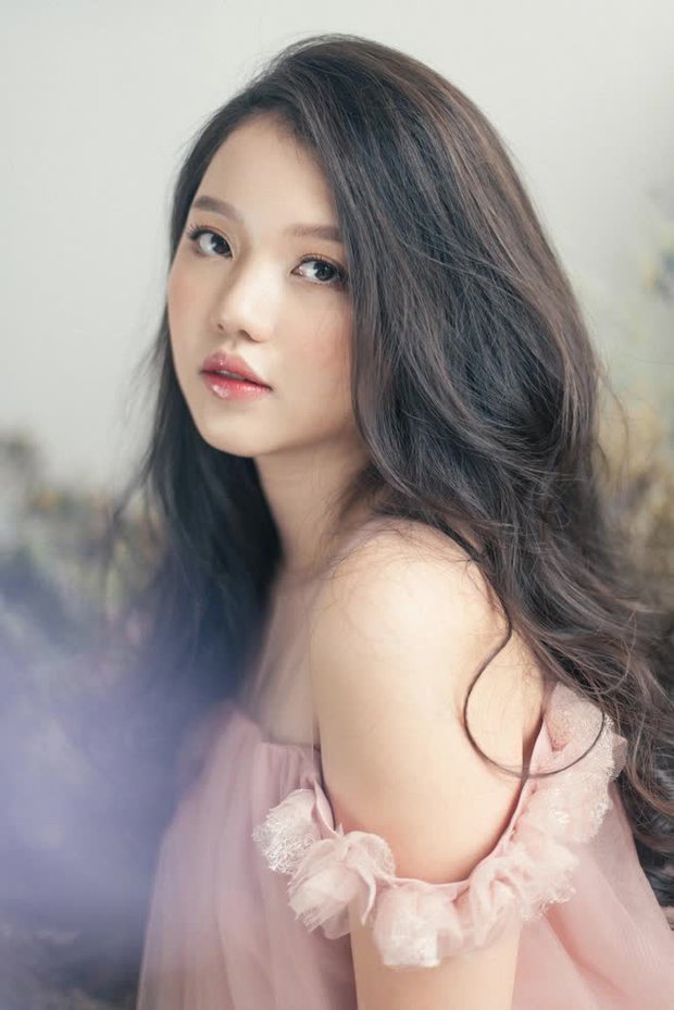 Điểm danh những cô giáo trẻ sở hữu nhan sắc xinh đẹp cùng loạt thành tích ấn tượng khiến học trò ngưỡng mộ-8