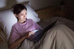 Bật tivi hoặc đèn khi ngủ có thể dẫn tới hậu quả không mong muốn-4