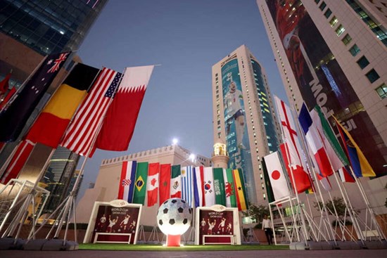 Nước chủ nhà nhận được những lợi ích gì khi tổ chức World Cup?