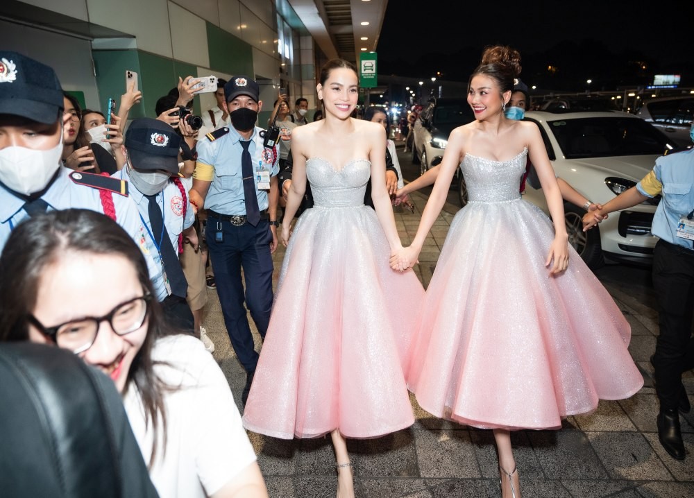 Hà Hồ cùng Thanh Hằng diện váy đôi kiểu công chúa, tiết lộ bạn thân là ngôi sao khó nhất Việt Nam-1