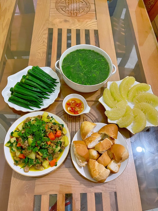 Mâm cơm ngon miệng, đầy đủ dinh dưỡng được 3 mẹ con cùng chuẩn bị, nhìn là muốn thưởng thức-6