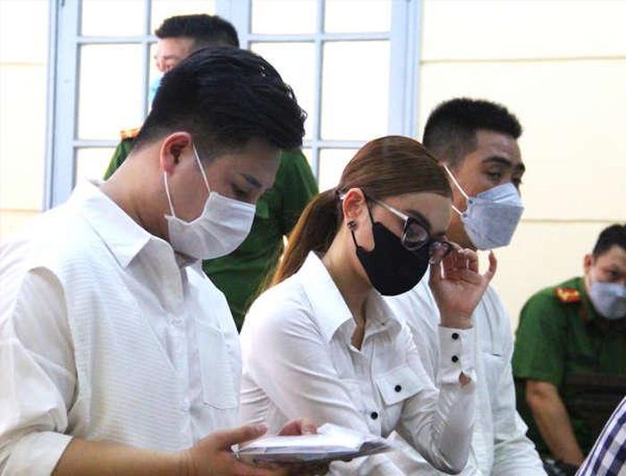 Trang Nemo bất ngờ chia sẻ hình ảnh làm từ thiện, úp mở có tin vui giữa lúc đối diện án tù 6-12 tháng?-1