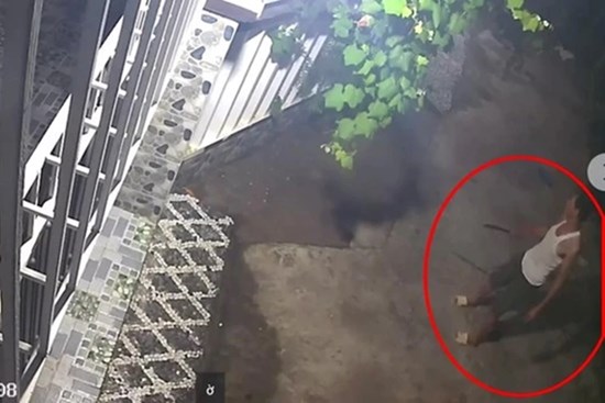 Một Trưởng ban công tác Mặt trận bị đâm tử vong khi can ngăn hàng xóm cãi nhau