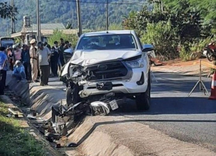 Nguyên nhân xe trưởng công an ở Thanh Hóa va chạm xe máy khiến 2 người tử vong-1
