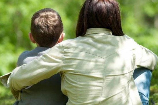 Nuôi con ngoài giá thú 10 năm, lúc gần đất xa trời bố tôi nhận được món quà cay đắng từ vợ cả