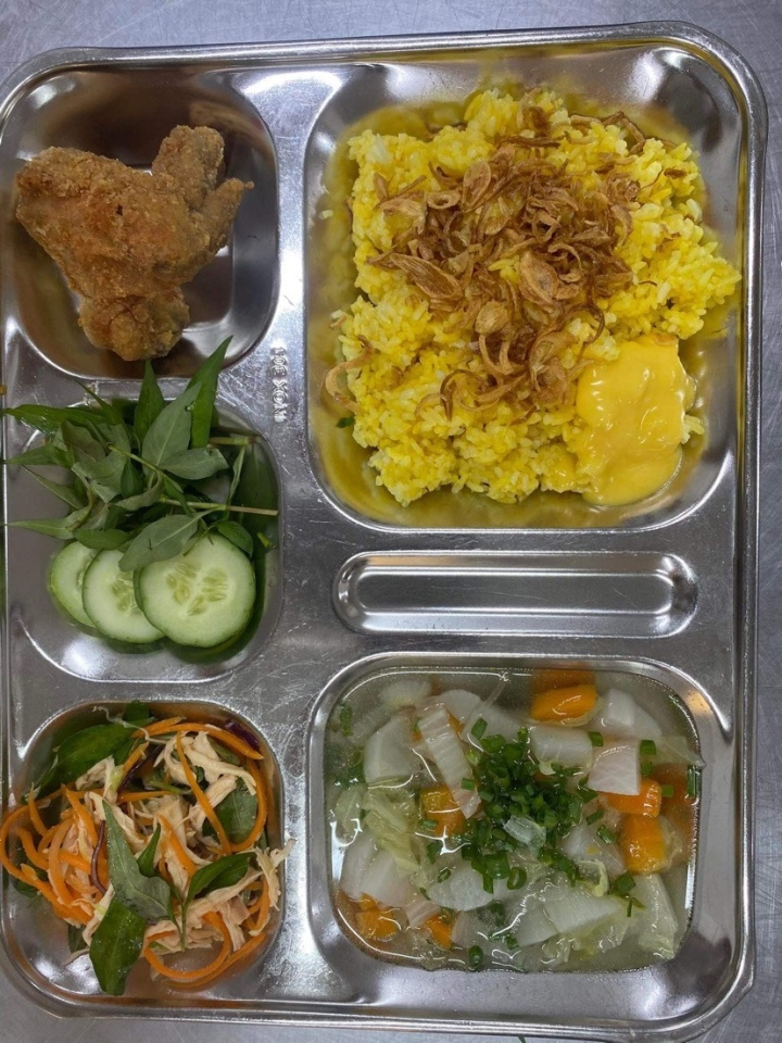 Ngộ độc thực phẩm tại trường Ischool Nha Trang: 1 học sinh tử vong-1