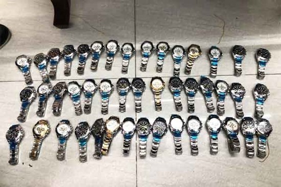 Sau Saigon Square, đến lượt hàng Rolex, Gucci, tại chợ An Đông bị truy quét đồng loạt