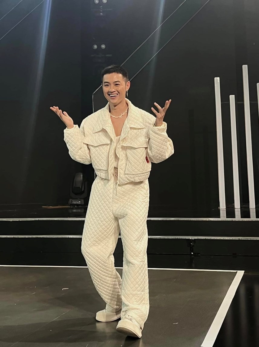 Bất ngờ trước những sao Việt từng là thầy, cô giáo-2