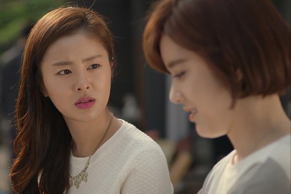 Nhìn tủ quần áo của chị dâu, tôi muốn trả chị 2 cuốn sổ tiết kiệm-1