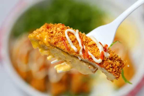 Cách làm món thịt chiên phô mai bằng nồi chiên không dầu, vị thơm ngon, giòn rụm ai cũng thích-2