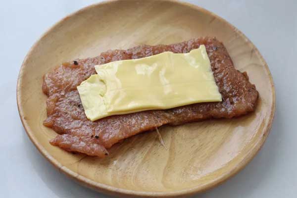 Cách làm món thịt chiên phô mai bằng nồi chiên không dầu, vị thơm ngon, giòn rụm ai cũng thích-5