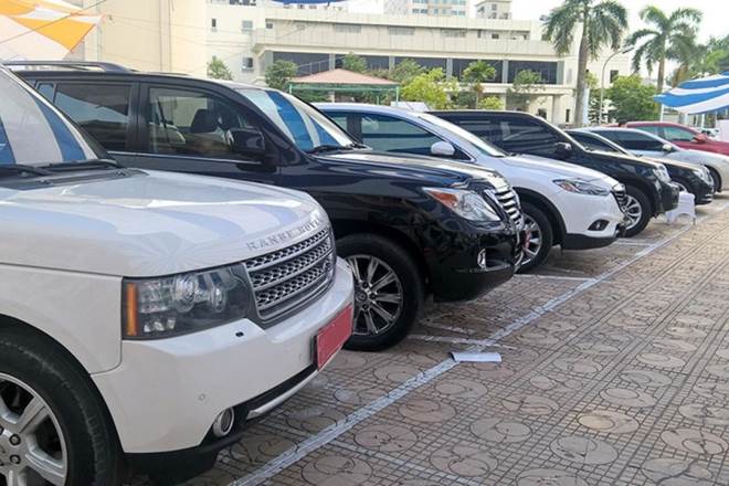 Ô tô cũ ế ẩm, dân buôn nghiến răng cắt lỗ-3