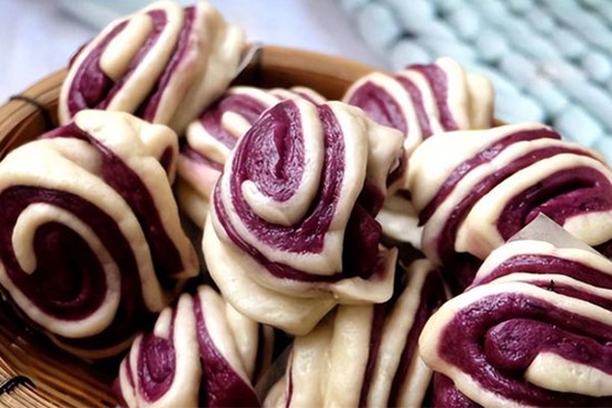 Chỉ là bánh bao chay nhưng làm kiểu này thì ăn ngon hơn nhiều lại còn đẹp mắt!