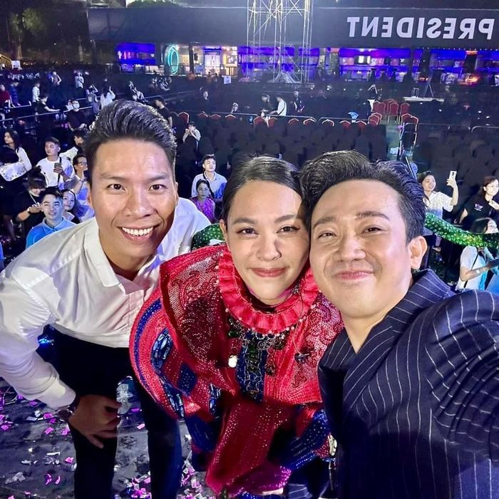 Trấn Thành tiết lộ hậu trường rơi nước mắt của Ca sĩ mặt nạ-2