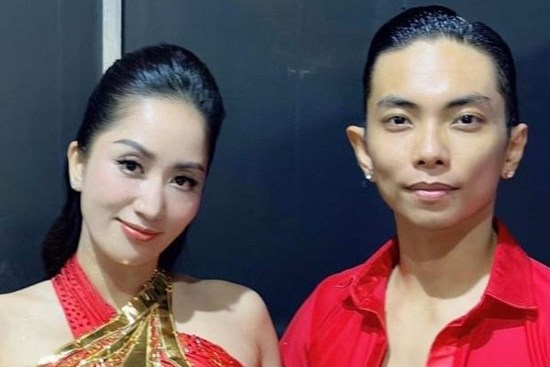 Phan Hiển: Tôi tình nguyện làm 'osin không công' cho Khánh Thi