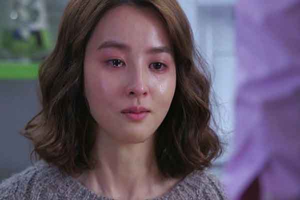 Chồng bỏ theo bồ mà chị dâu vẫn lụy tình, sau 2 năm mẹ tôi ngất lịm nhìn thứ chị đưa ra-3