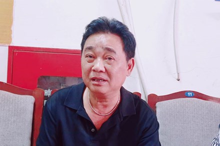 NSƯT Quốc Khánh về hưu, được đồng nghiệp chúc lấy vợ