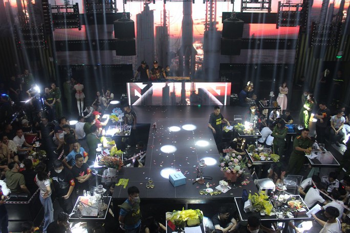 Vụ đột kích vũ trường Hoàng Gia: Hơn 150 người dương tính với ma túy-2