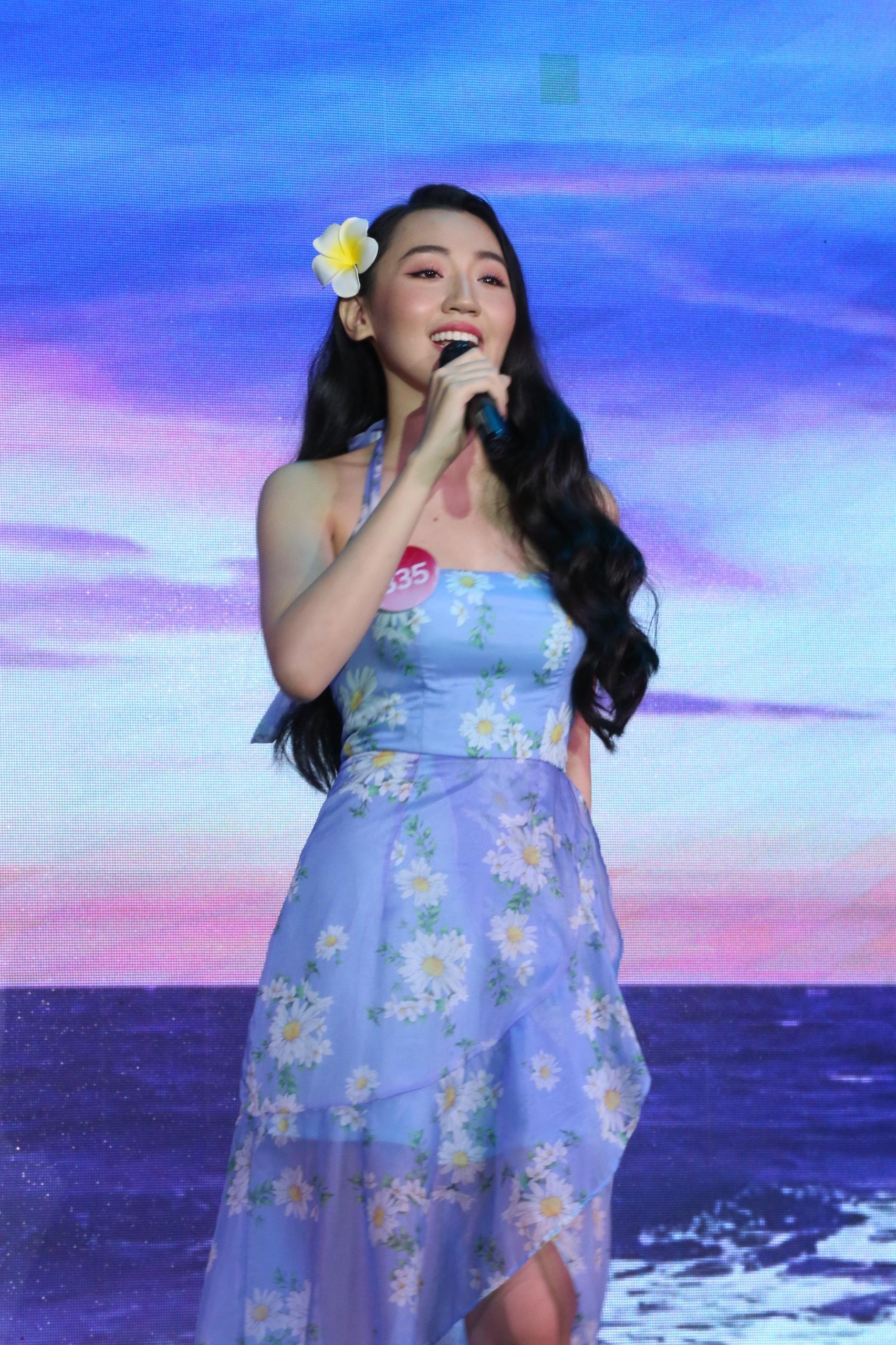 Thí sinh Hoa hậu Việt Nam bật khóc, bị miệt thị vì nặng 70 kg-38