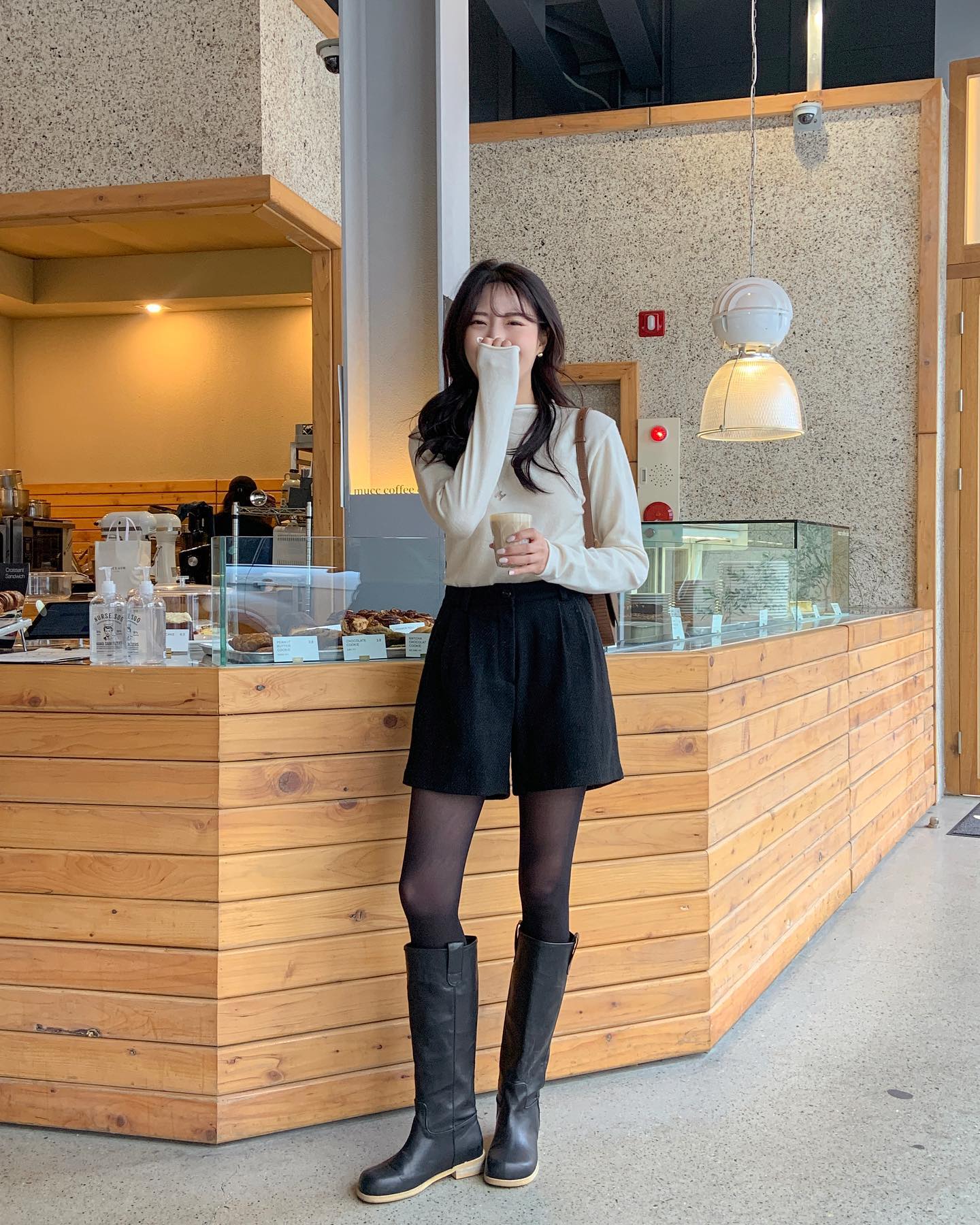 6 món thời trang nên sắm để mặc đẹp từ giờ đến Tết 2023-6