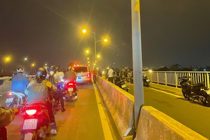 Một ngày, 2 người gieo mình xuống sông Sài Gòn-1