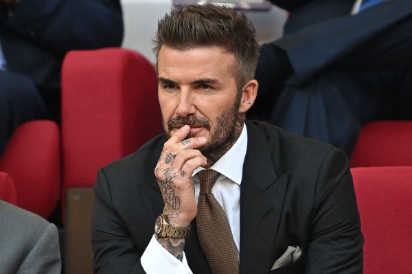 David Beckham lịch lãm như nam thần trên khán đài cổ vũ tuyển Anh ở World Cup 2022-2