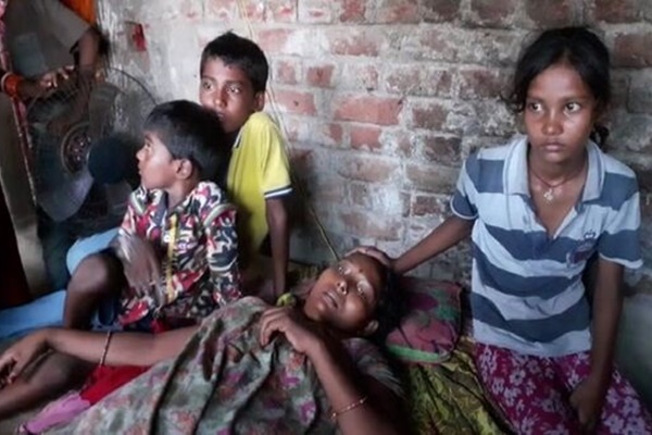 Người phụ nữ phẫu thuật tử cung, thức dậy thấy 2 quả thận biến mất-1