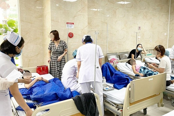 Hơn 600 học sinh Ischool vào viện khám: Khẳng định ngộ độc do nhiễm khuẩn Salmonella-3
