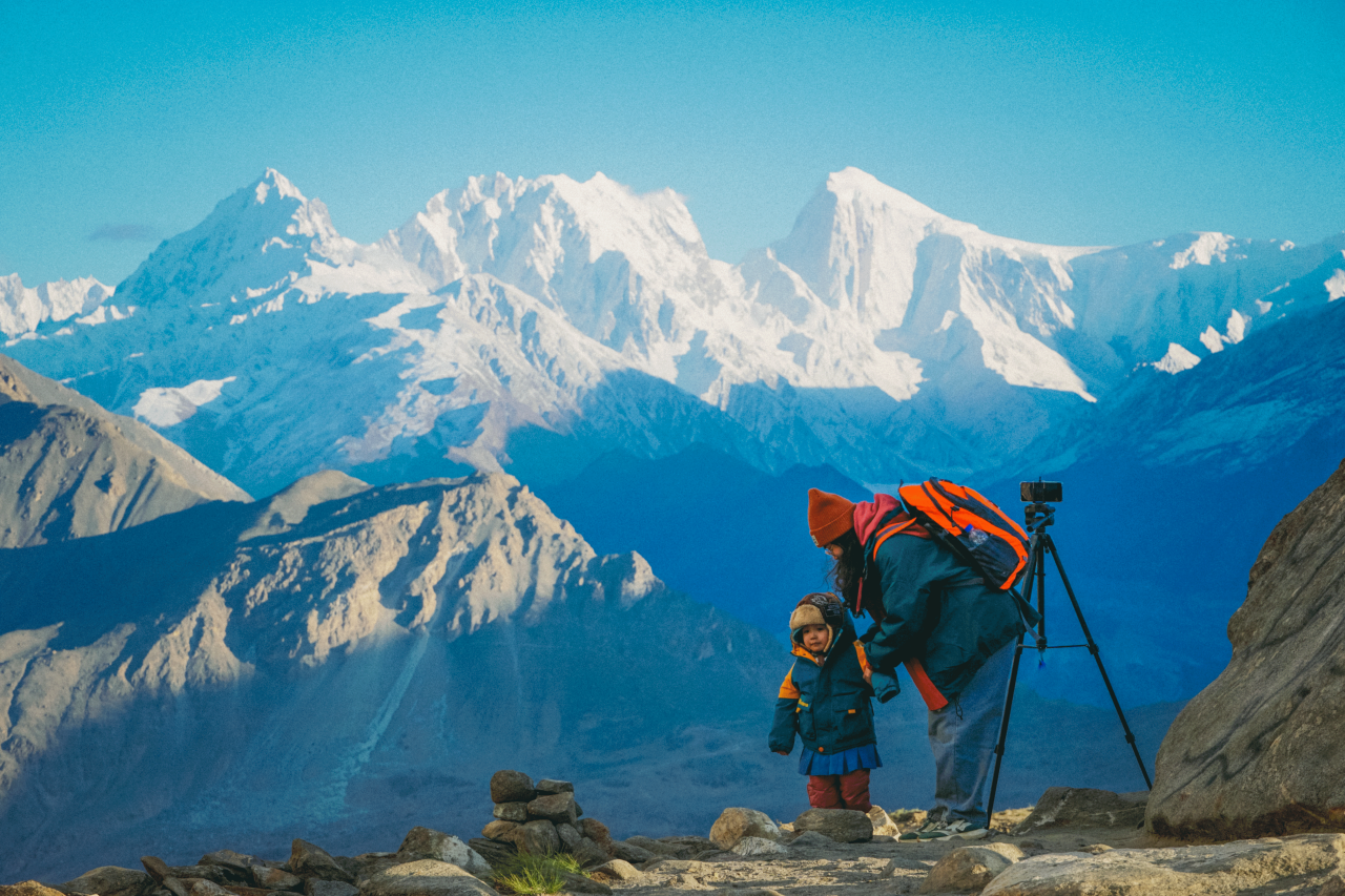 9X Việt 18 ngày cõng con 3 tuổi leo núi, vượt đèo tuyết phủ ở Pakistan-2