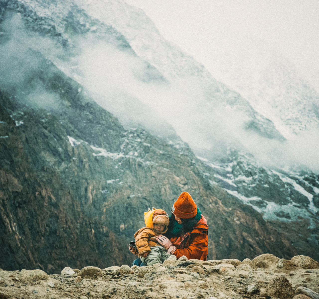 9X Việt 18 ngày cõng con 3 tuổi leo núi, vượt đèo tuyết phủ ở Pakistan-6