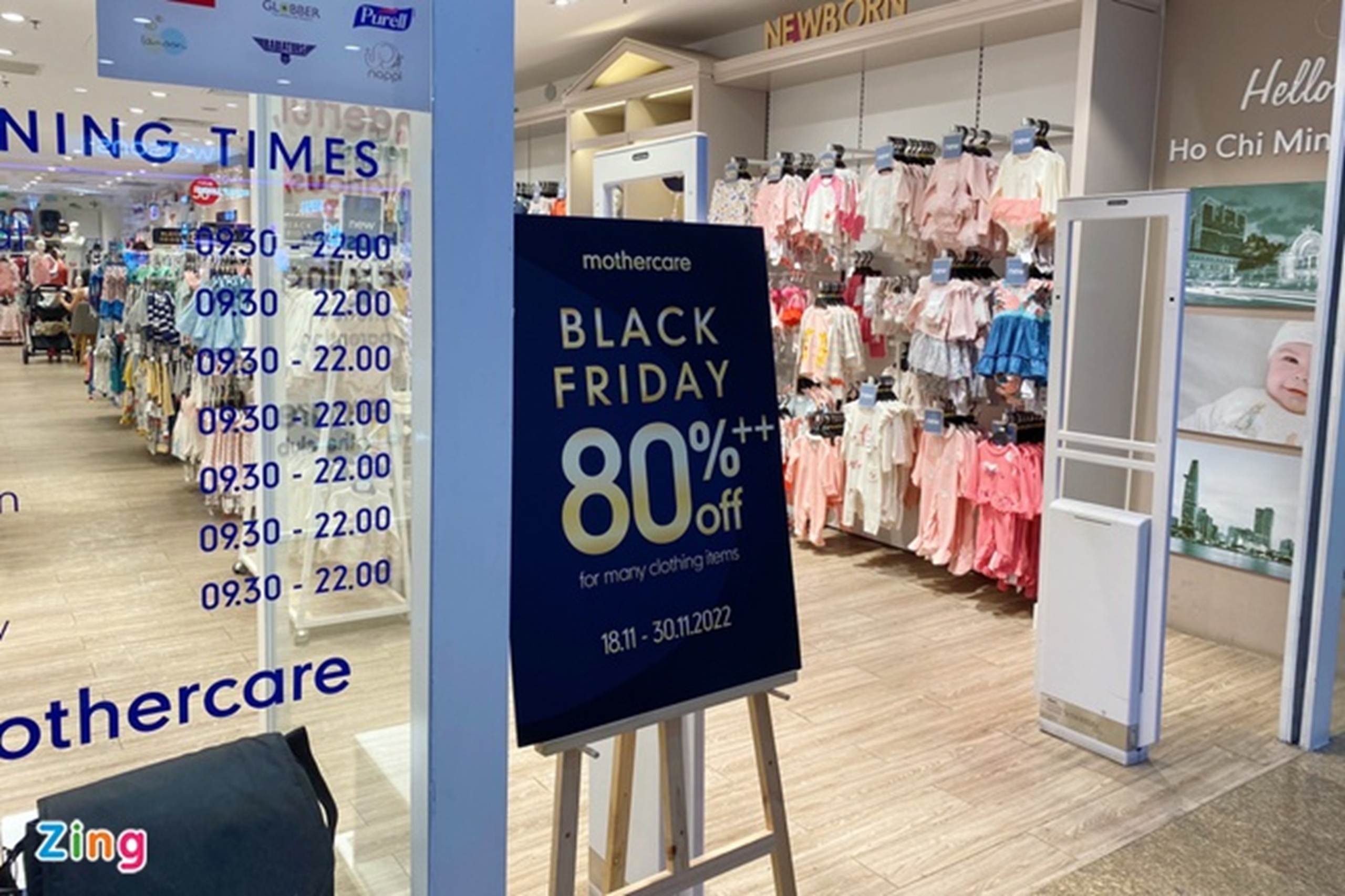 Khuyến mại đến 85%, người TP.HCM rục rịch mua sắm Black Friday-4