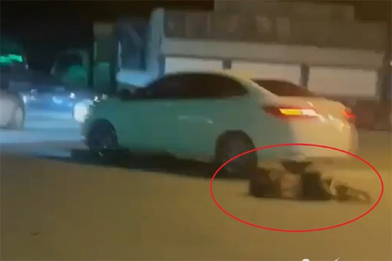 Ô tô tông thẳng vào 2 phụ nữ rồi bỏ chạy, 1 người tử vong