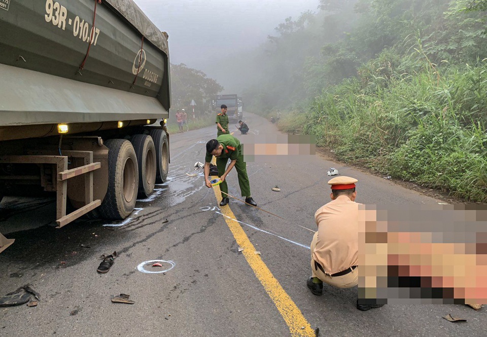 Nghi đi săn mây lúc rạng sáng, 2 học sinh gặp nạn tử vong-1