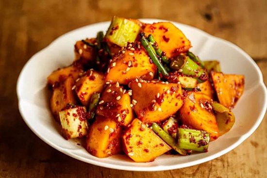 Loại quả đang rộ, đem làm kim chi ăn ngon tuyệt