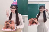 Nữ giảng viên Âu Hà My được sinh viên mừng sinh nhật trên lớp, ảnh diện áo dài 'gây sốt' vì quá trẻ