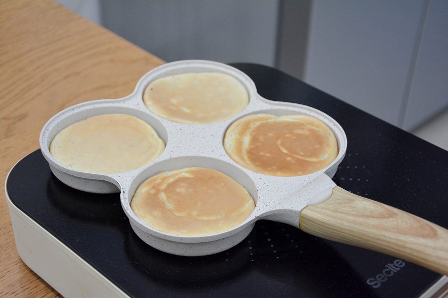 Bánh trứng kẹp phô mai thơm nức ăn sáng vừa ngon vừa lạ miệng-6