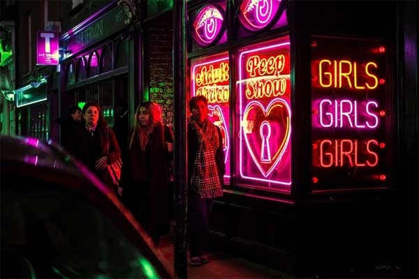 Nỗ lực bảo vệ các fan nữ trong mùa World Cup-2