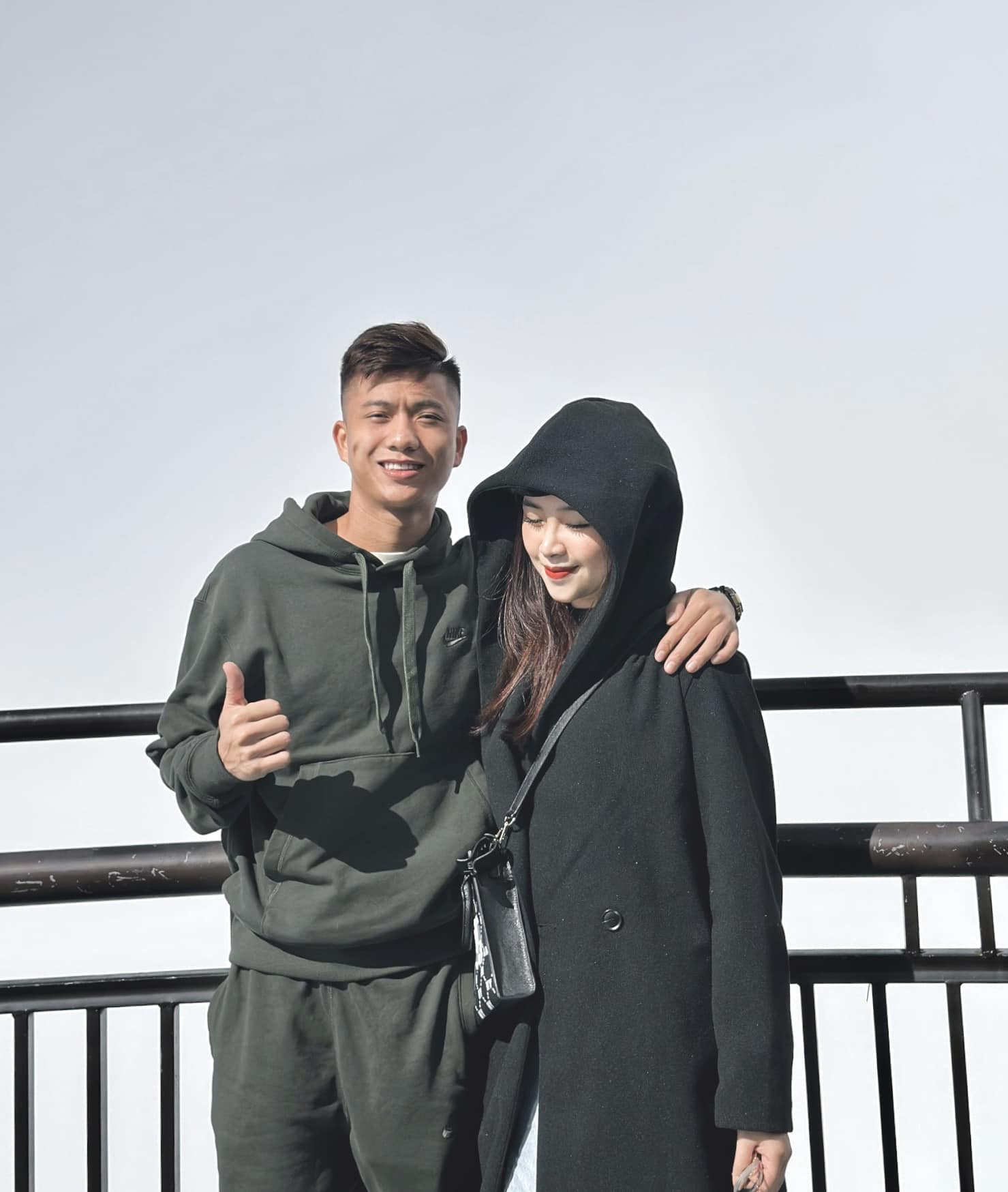 Phan Văn Đức 10 phần bất lực khi bị cậu bé năn nỉ mời mua hàng ở Sa Pa-1