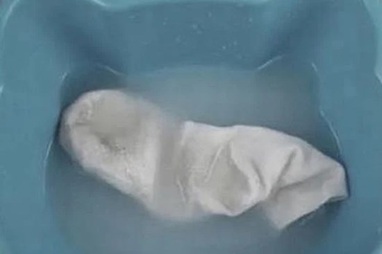 4 nguyên liệu giúp giặt tất trắng sáng hơn bột giặt, mẹo tuyệt hay bà nội trợ cần biết