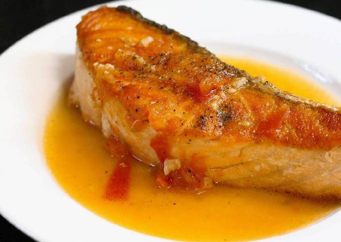 Trời lạnh làm món cá hồi sốt cà chua đậm đà, đưa cơm cả nhà ai cũng thích-3