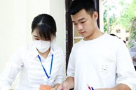 Hi hữu: Bộ GD-ĐT cấp trùng phôi, 9 người bị Hà Nội thu hồi bằng THPT